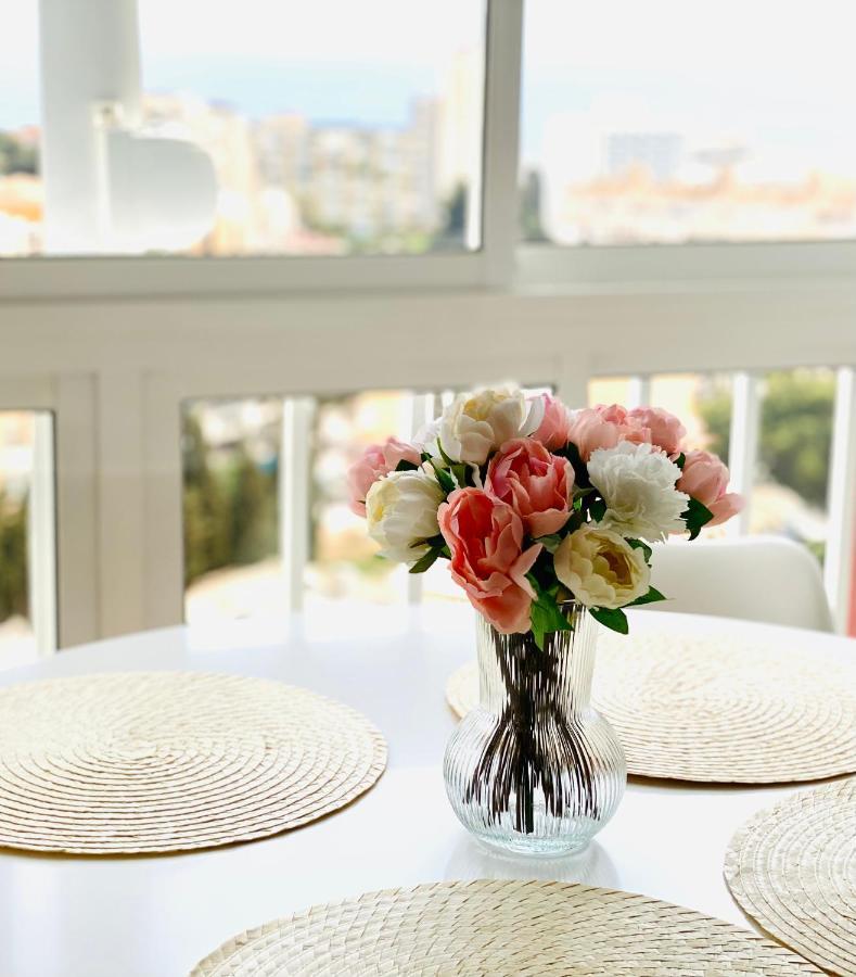 Iris Vistas Sea & Sun Benalmadena Apartment Luaran gambar