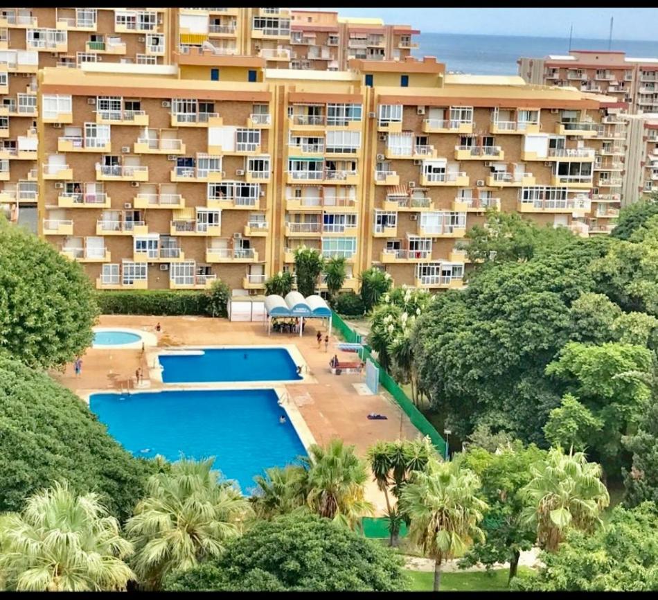 Iris Vistas Sea & Sun Benalmadena Apartment Luaran gambar