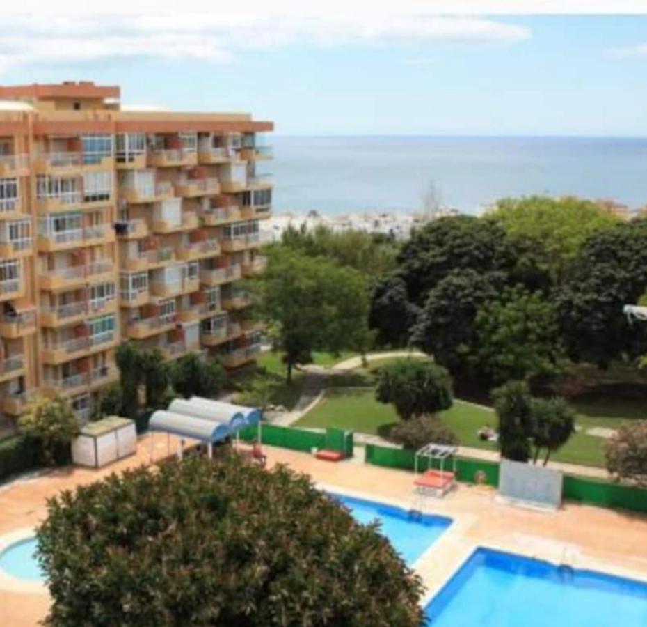 Iris Vistas Sea & Sun Benalmadena Apartment Luaran gambar