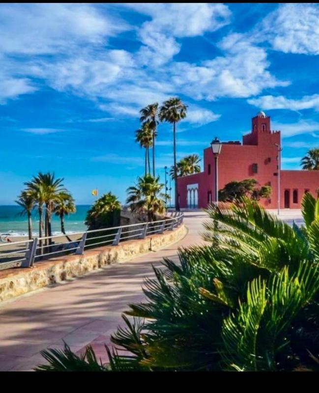 Iris Vistas Sea & Sun Benalmadena Apartment Luaran gambar