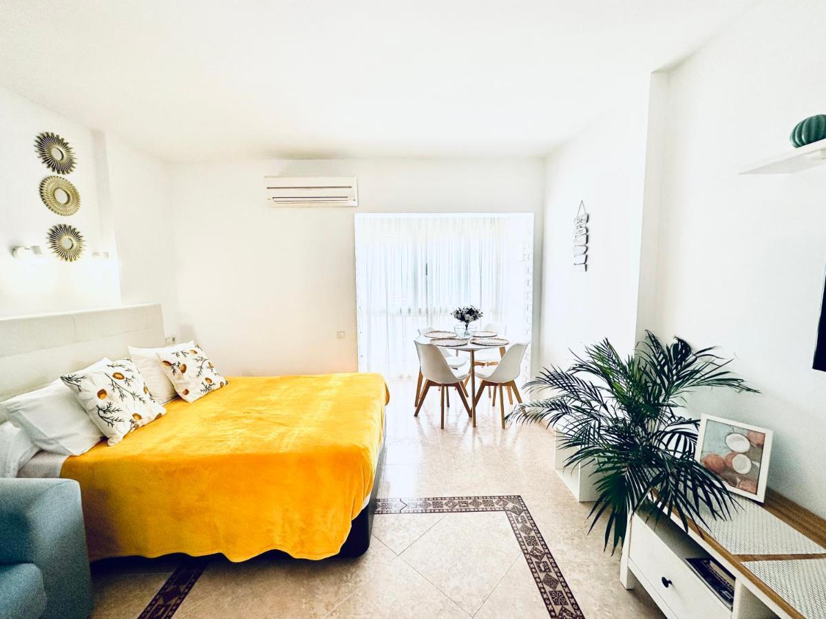 Iris Vistas Sea & Sun Benalmadena Apartment Luaran gambar